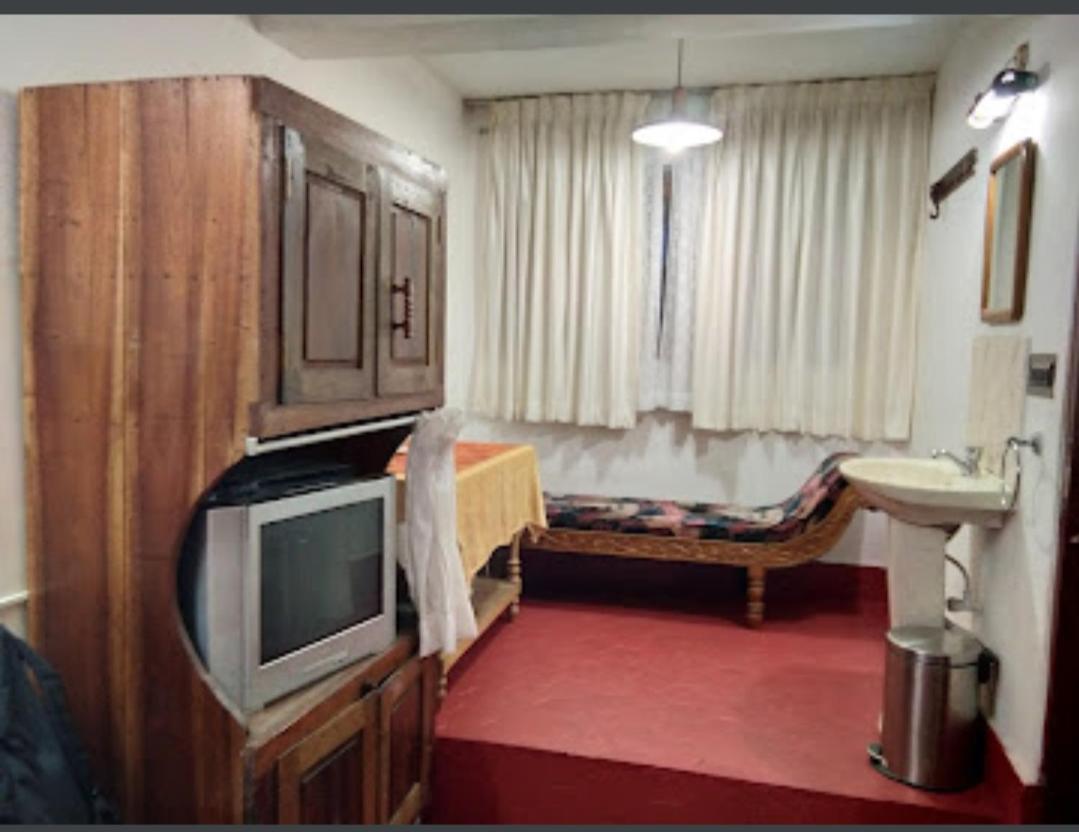 טקאדי Coffee Inn מראה חיצוני תמונה